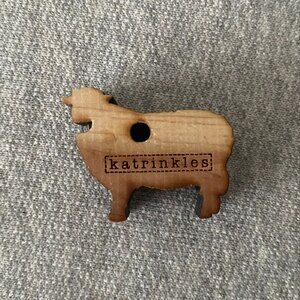 Katrinkles Cedar Sheep Yarn Cutter Knitting Crochet Notion